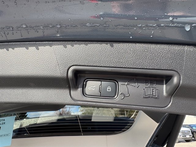 New 2026 Ford Explorer Active image 22