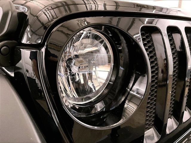 Used 2023 Jeep Wrangler Sport AWD/4WD image 27