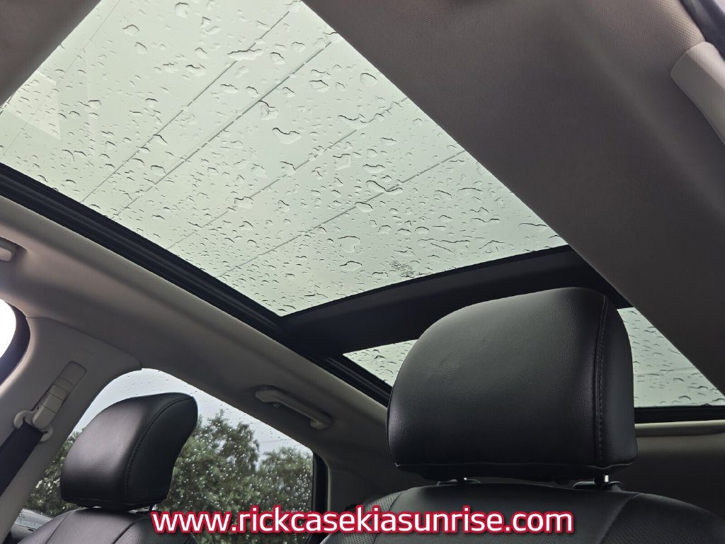 Used 2016 Ford Edge Titanium w/ Equipment Group 302A FWD image 20