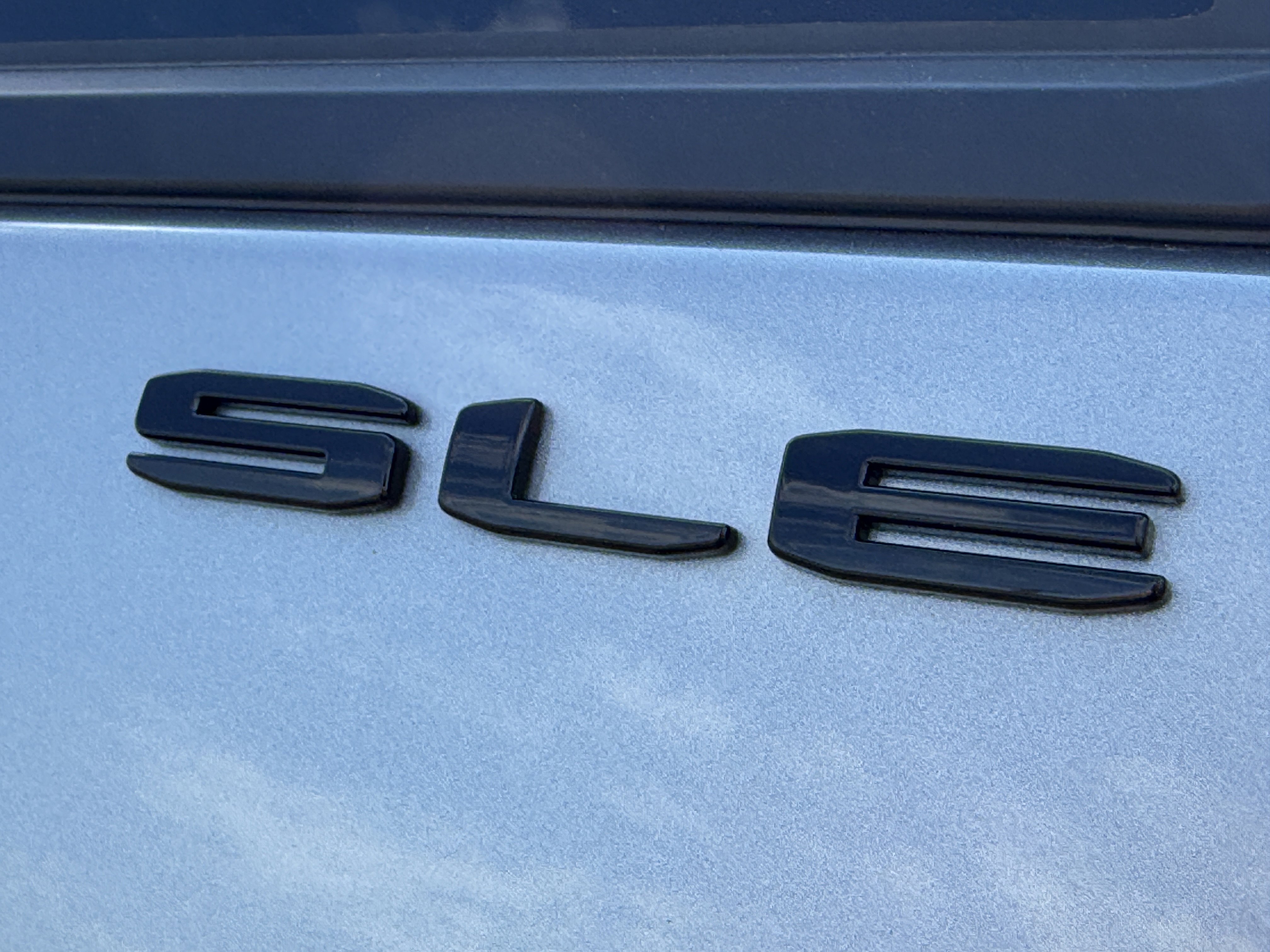 Used 2023 GMC Terrain SLE w/ Driver Convenience Package AWD/4WD image 9