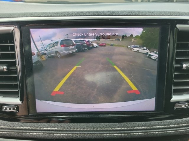 Used 2025 Chrysler Pacifica Limited FWD image 28
