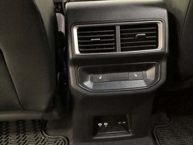 Certified 2026 Volkswagen Atlas Cross Sport SEL w/ MDO Package AWD/4WD image 14