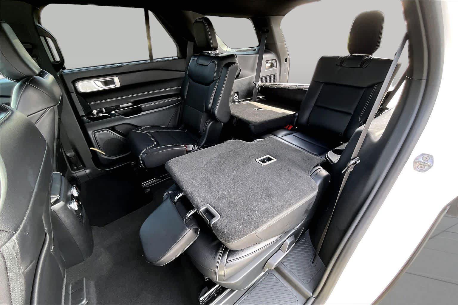 Used 2024 Ford Explorer ST w/ Equipment Group 401A AWD/4WD image 20