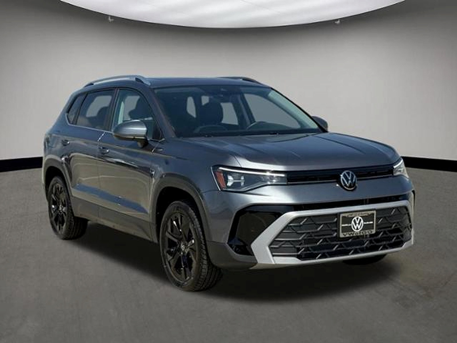 New 2026 Volkswagen Taos SE FWD image 1
