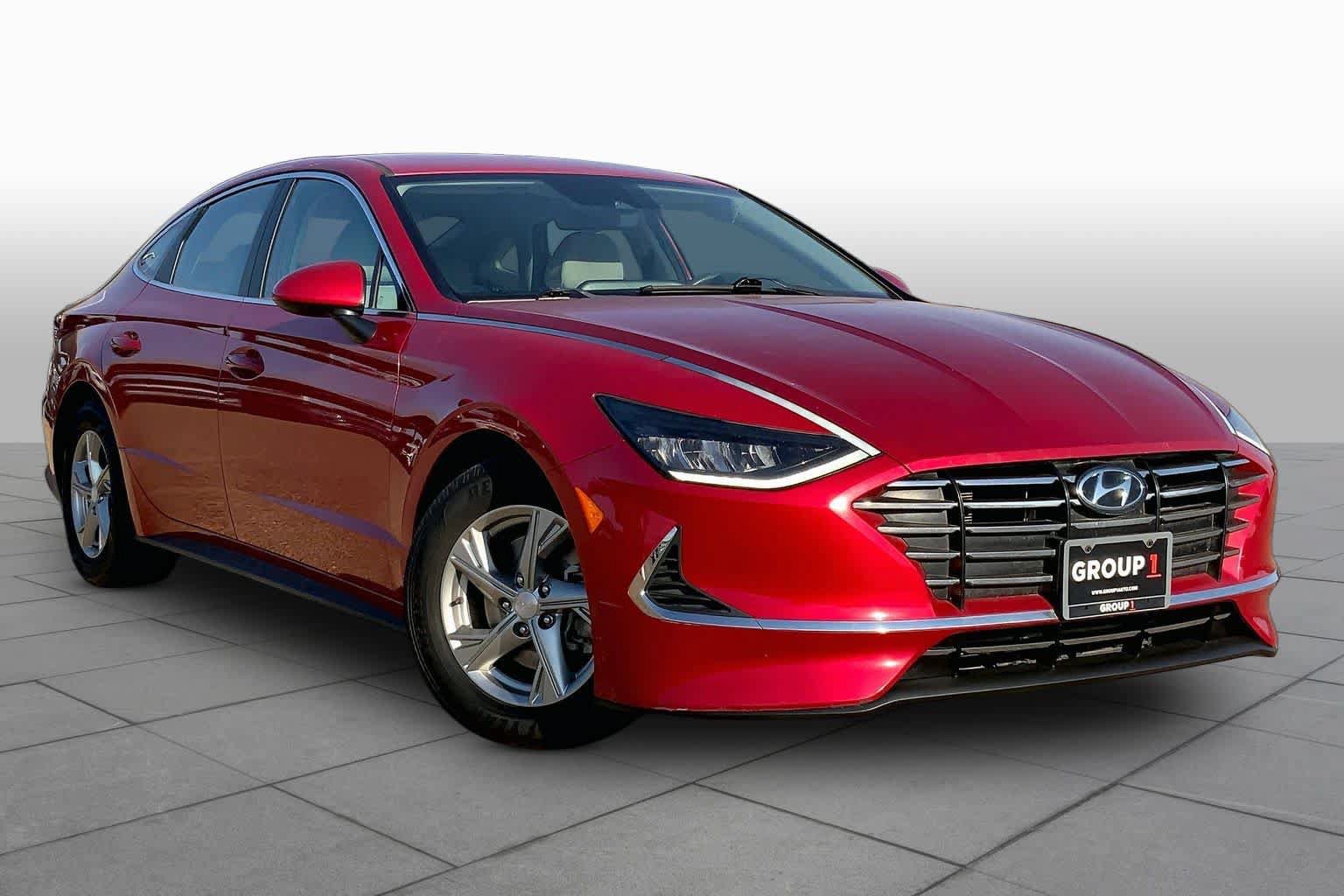 Used 2021 Hyundai Sonata SE FWD image 2