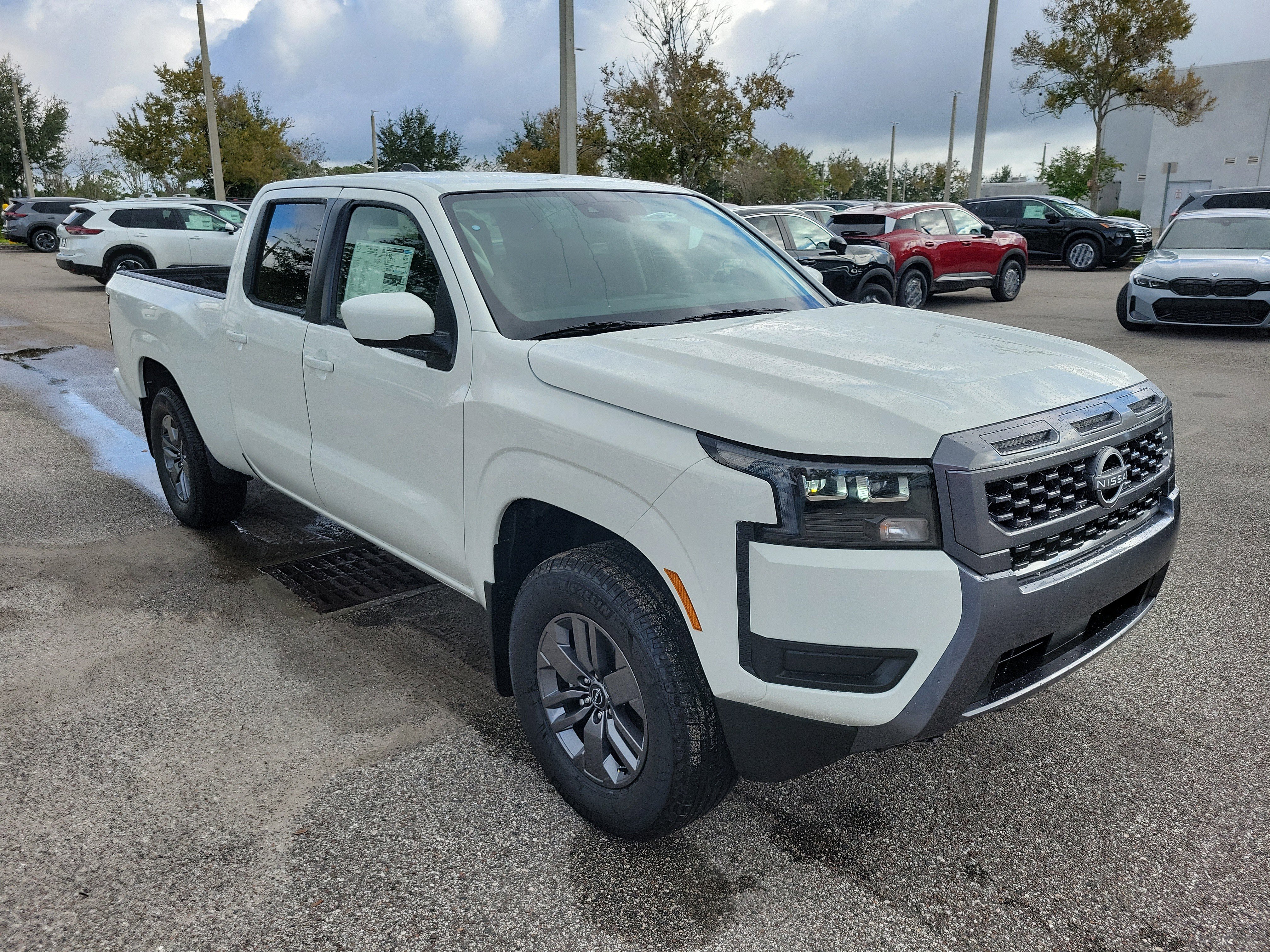 New 2026 Nissan Frontier SV image 2