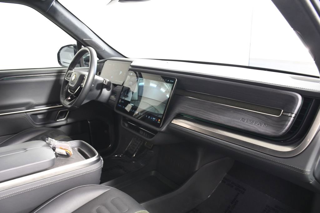 Used 2024 Rivian R1S Adventure AWD/4WD image 19