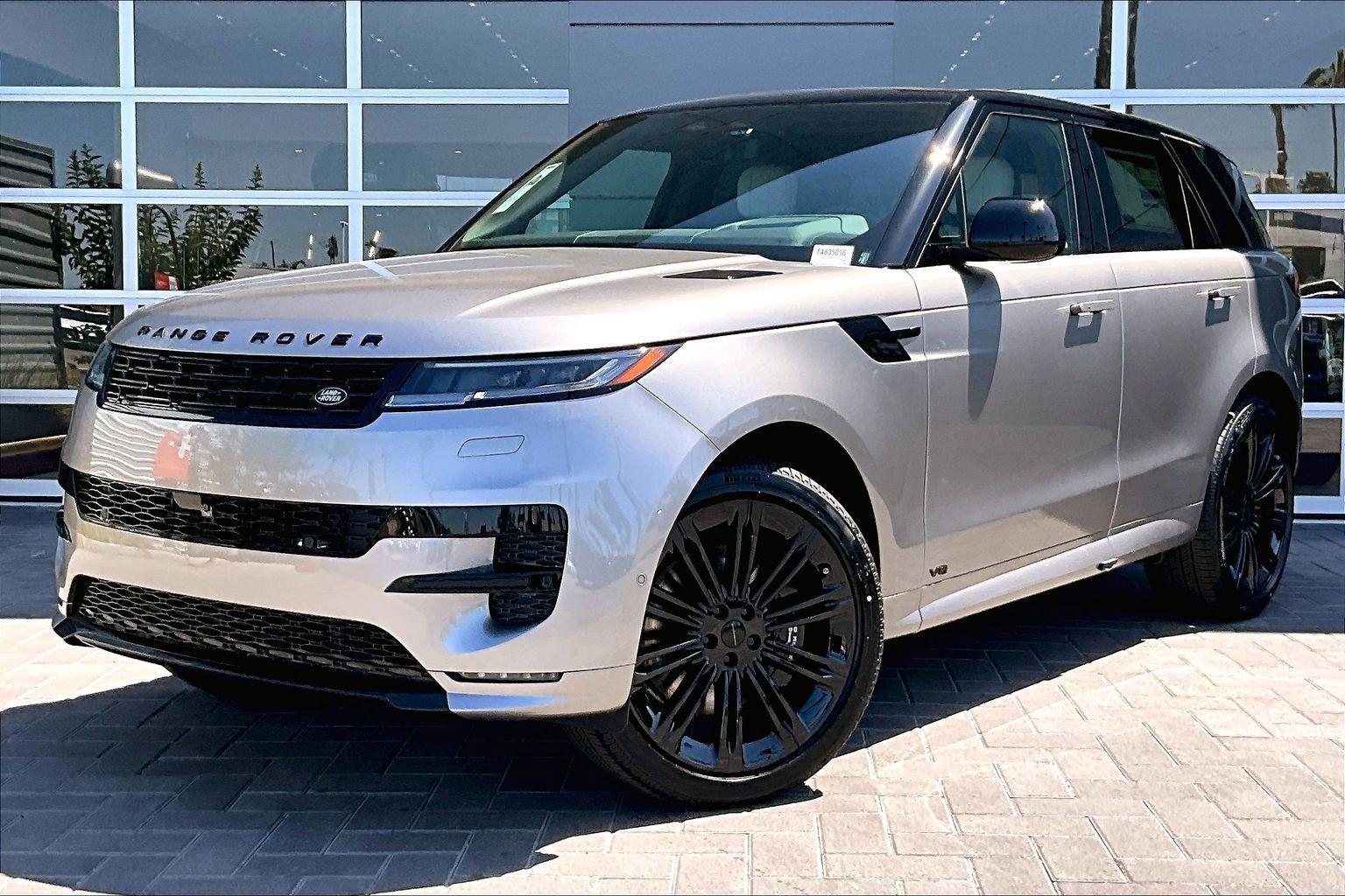 New 2026 Land Rover Range Rover Sport Dynamic SE