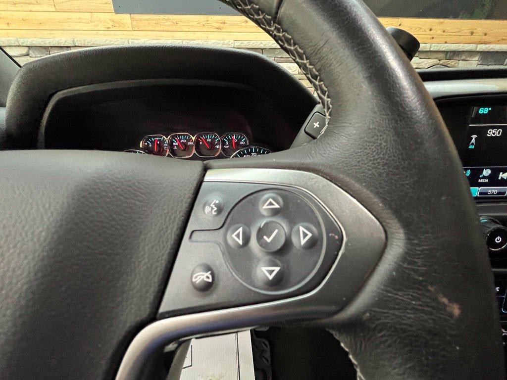 Used 2018 Chevrolet Silverado 1500 LT w/ All Star Edition AWD/4WD image 41
