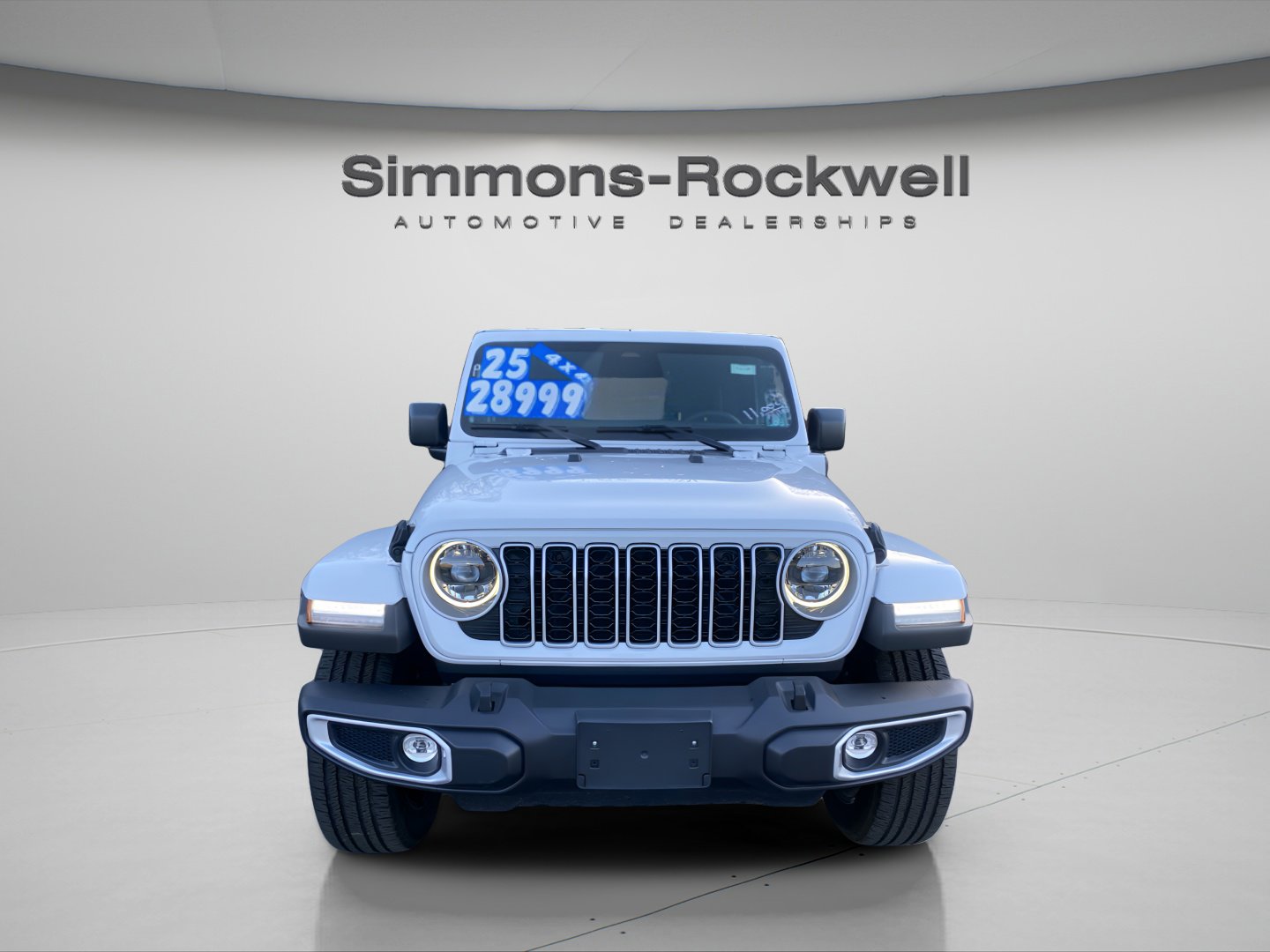 Used 2025 Jeep Wrangler Sahara image 2