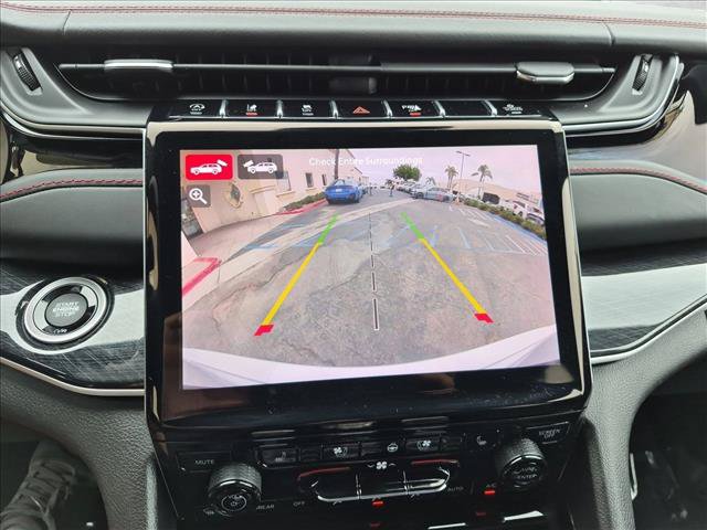 Used 2022 Jeep Grand Cherokee Trailhawk w/ Luxury Tech Group III AWD/4WD image 14