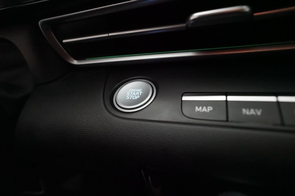 Used 2024 Hyundai Elantra Limited FWD image 30