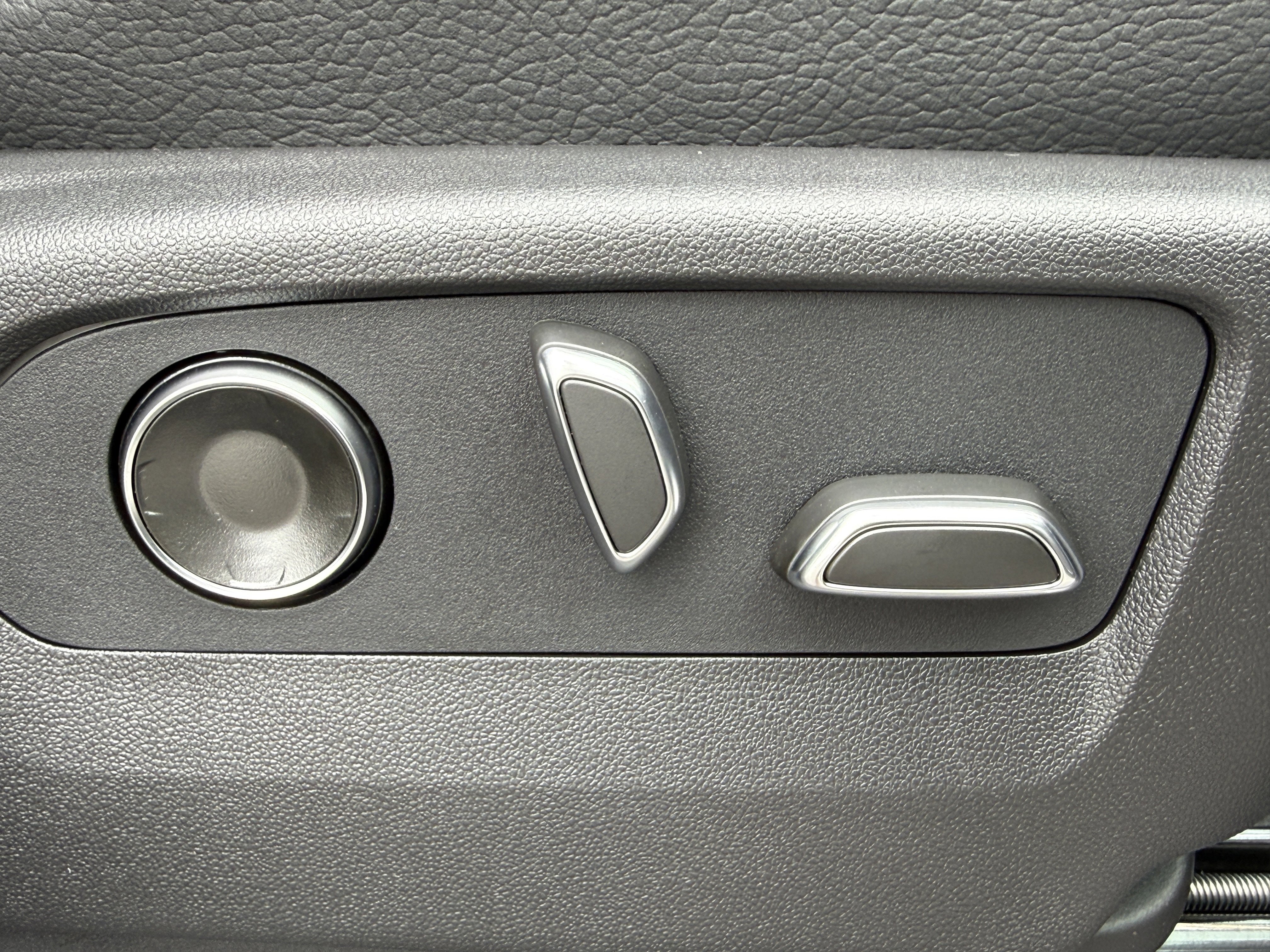 New 2026 GMC Sierra 2500 Denali w/ Denali Reserve Package image 16