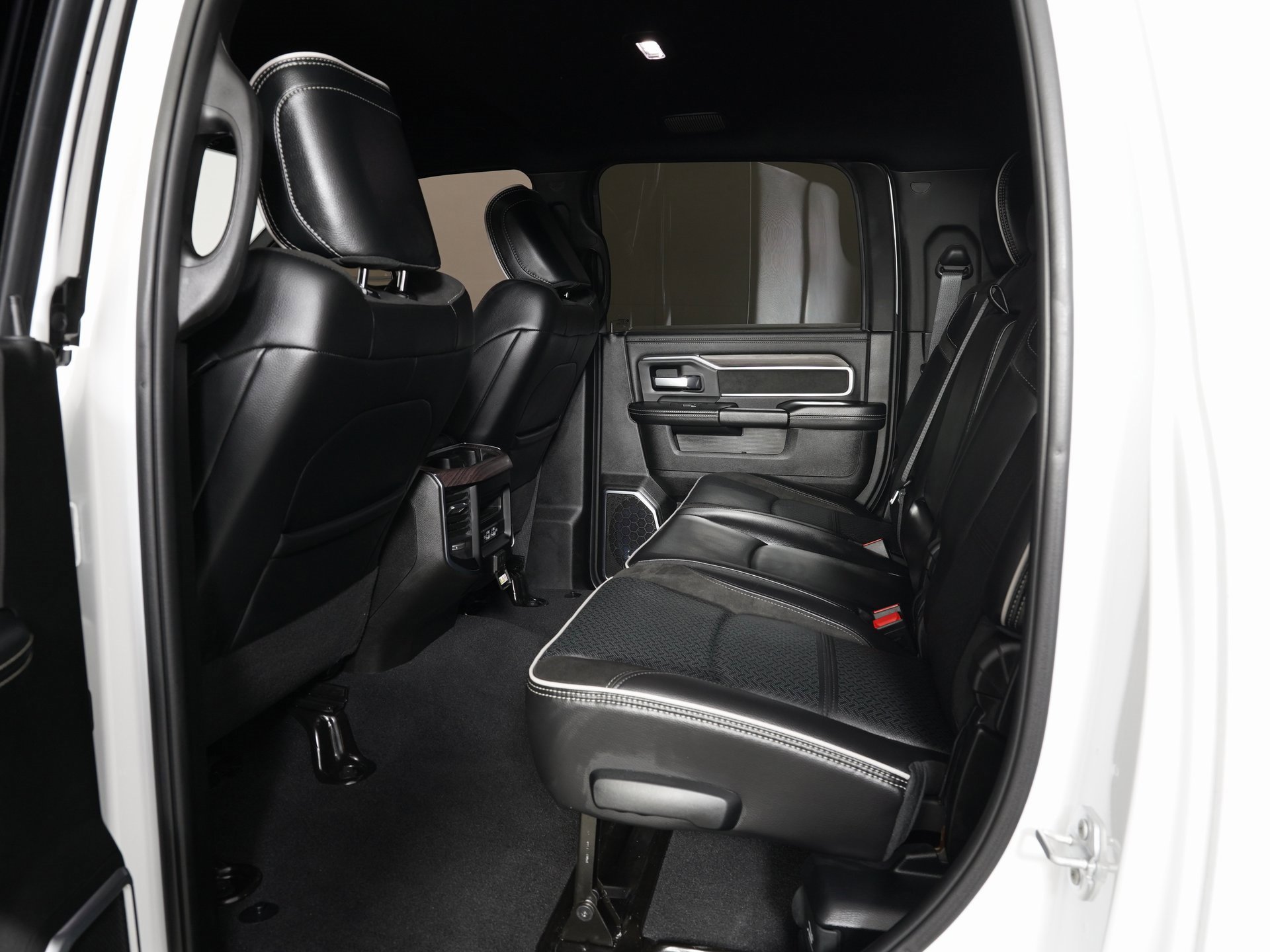 Used 2025 RAM 3500 Laramie w/ Max Tow Package image 12