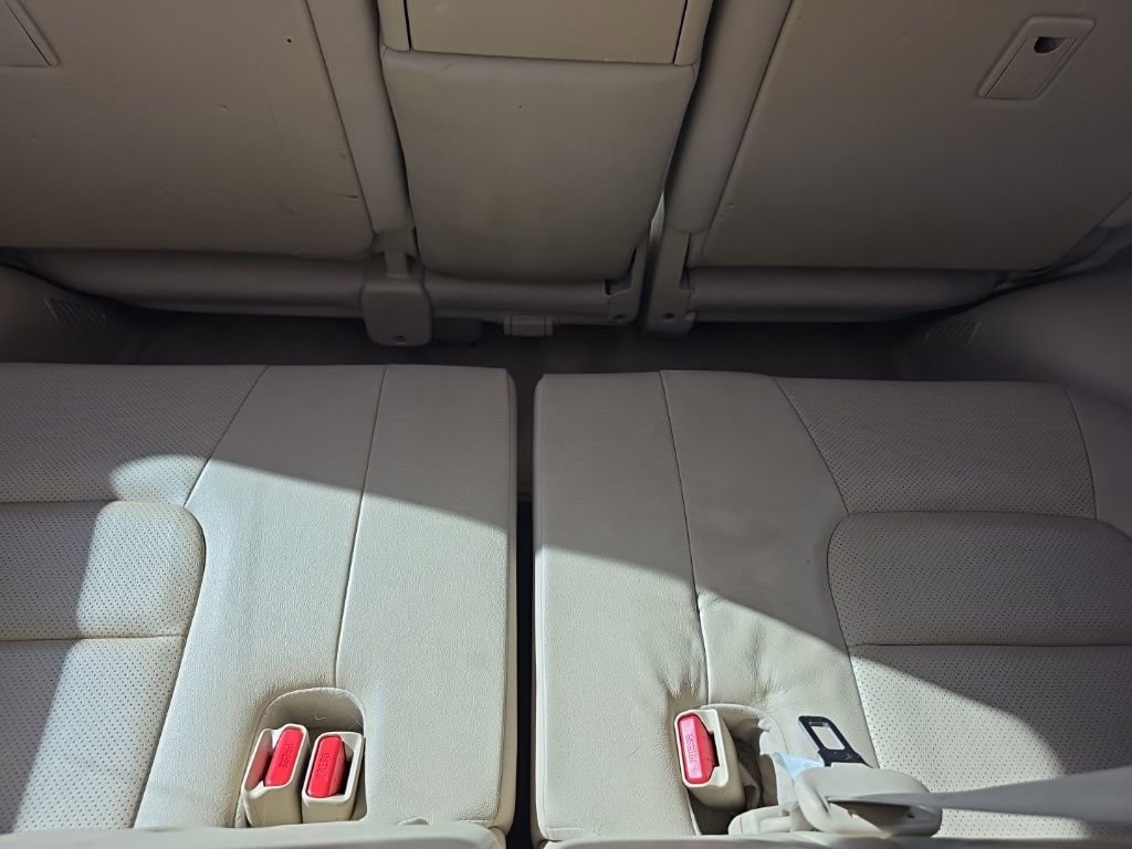 Used 2014 Toyota Land Cruiser image 17