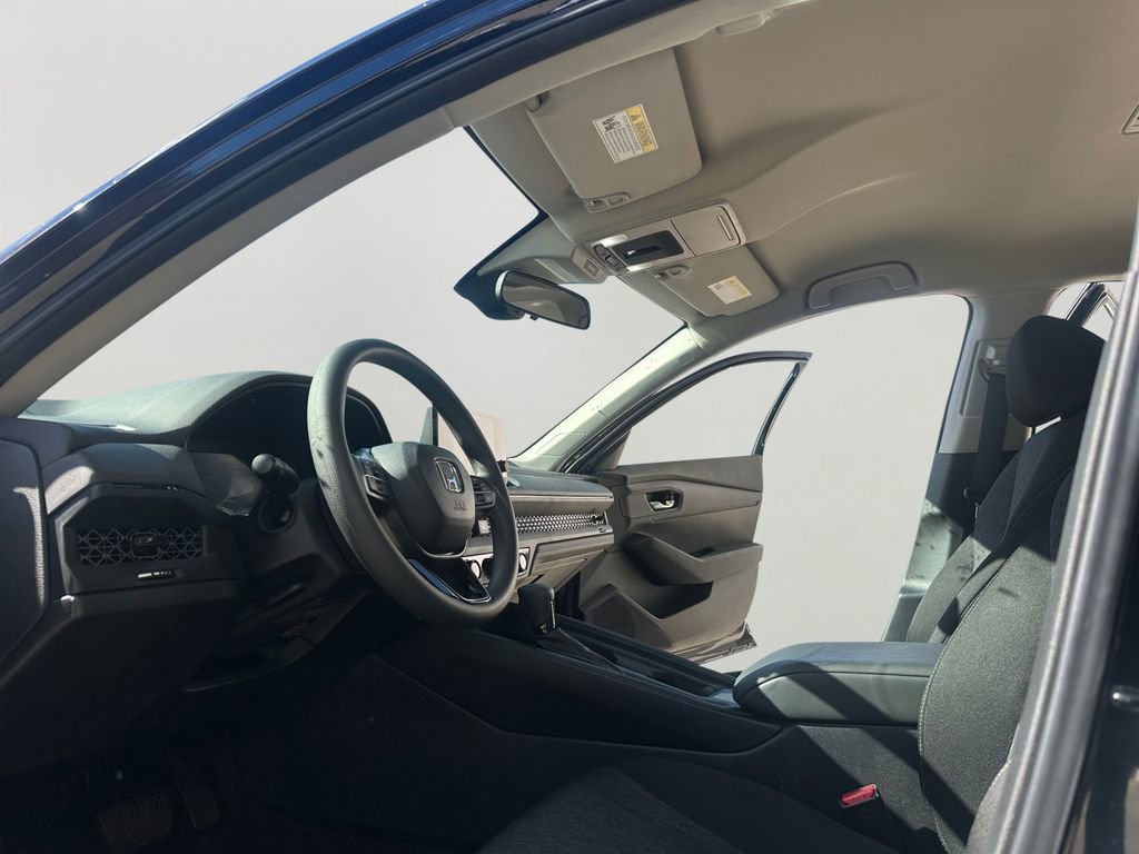 Used 2025 Honda Accord LX image 9