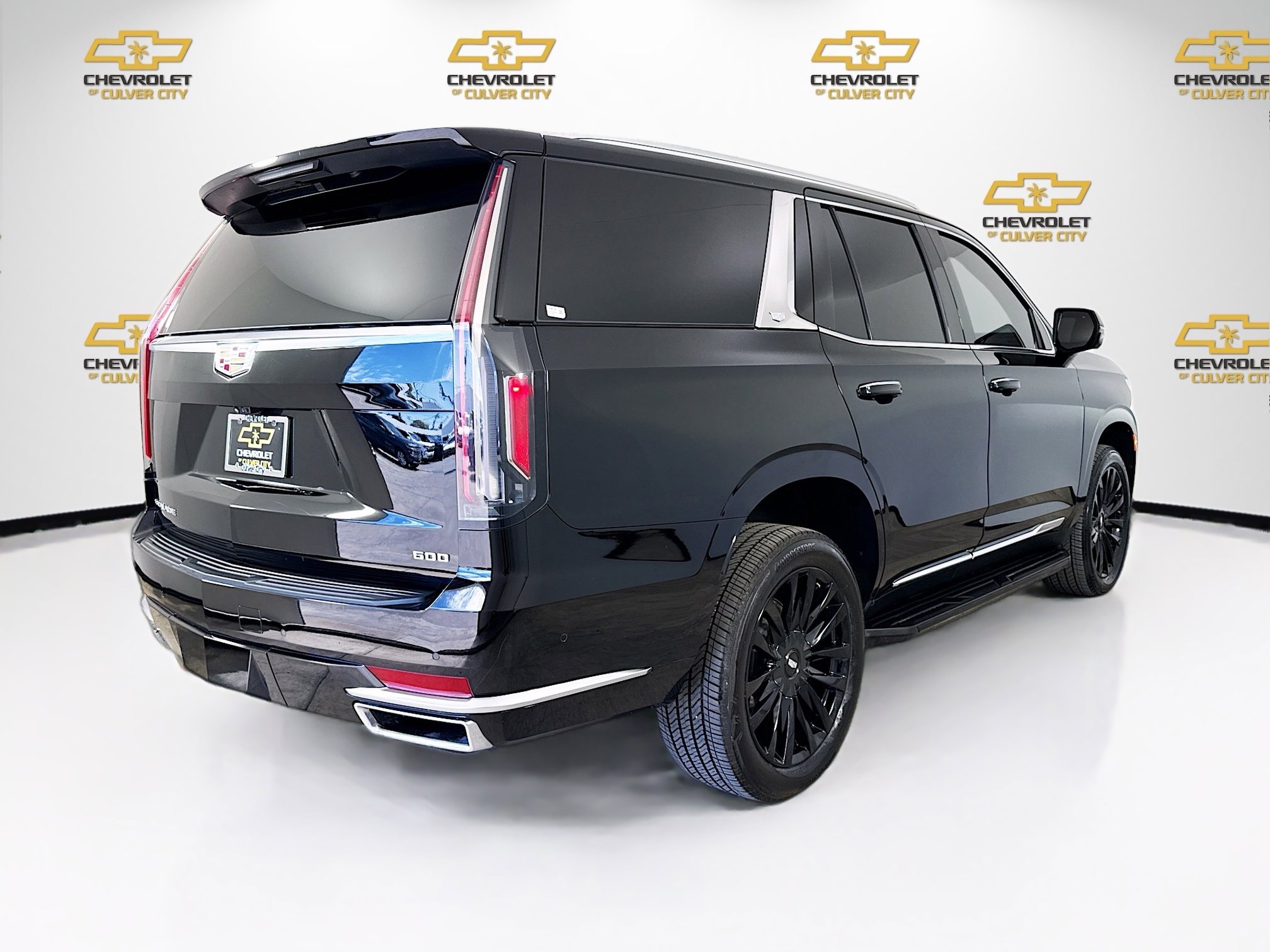Used 2022 Cadillac Escalade Premium Luxury image 7