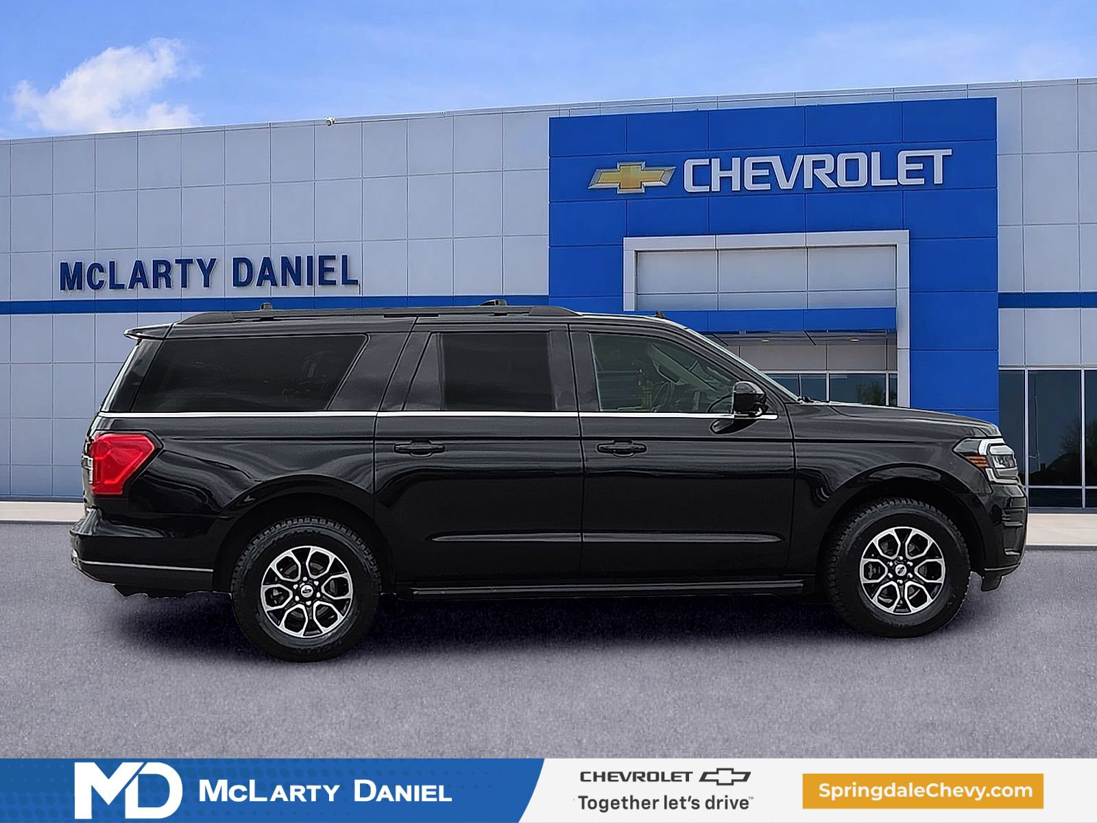 Used 2024 Ford Expedition Max XLT AWD/4WD image 6