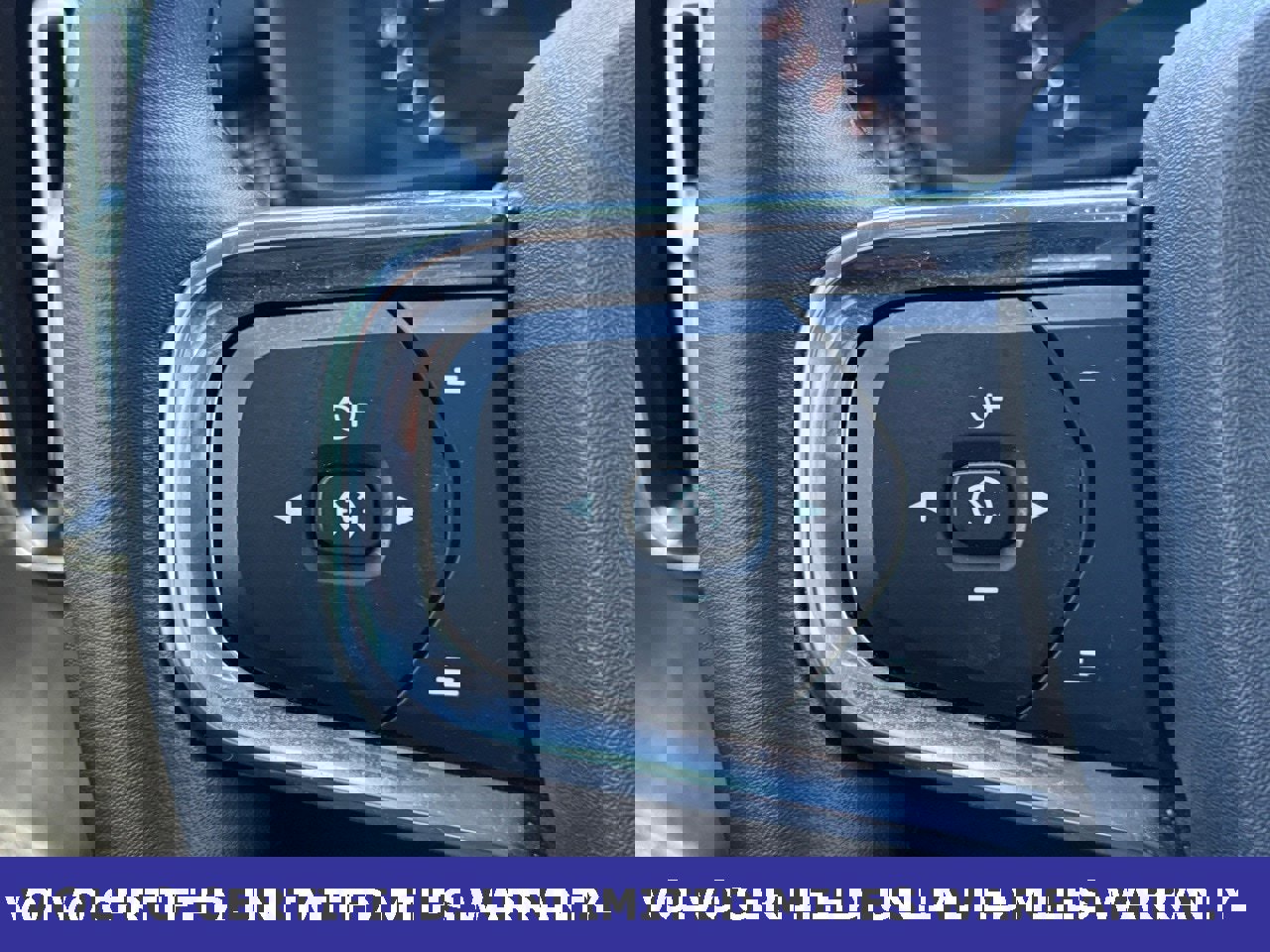 Certified 2025 Volvo XC40 B5 Plus image 16