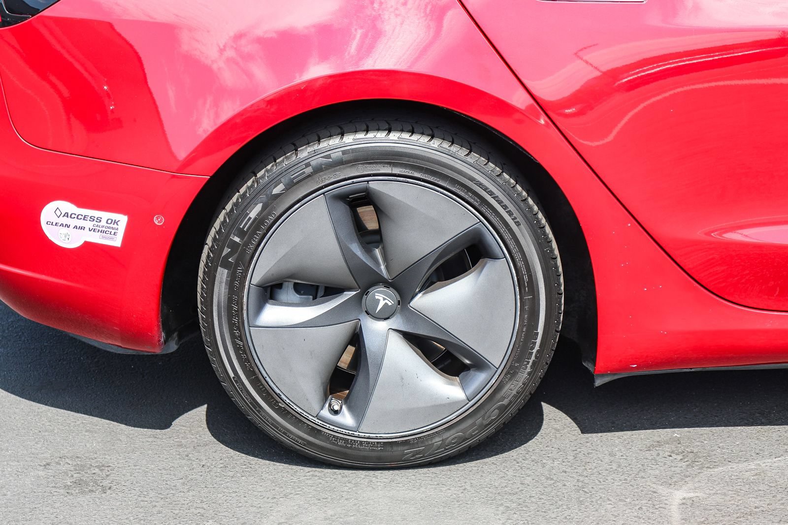 Used 2019 Tesla Model 3 Mid Range RWD image 9