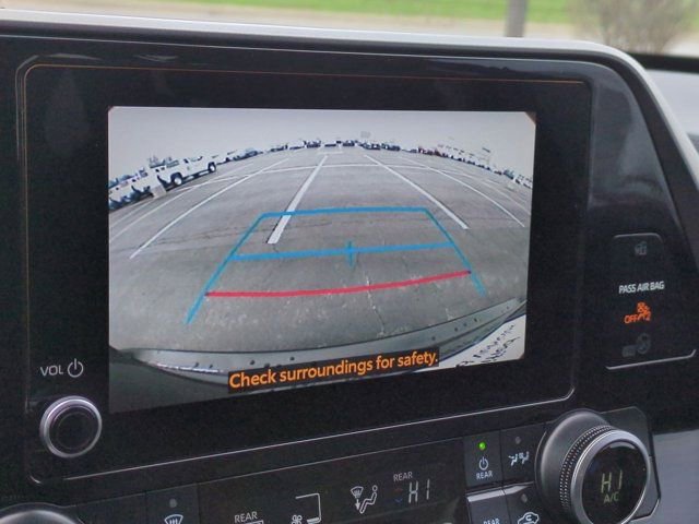 Certified 2024 Toyota Highlander LE image 12