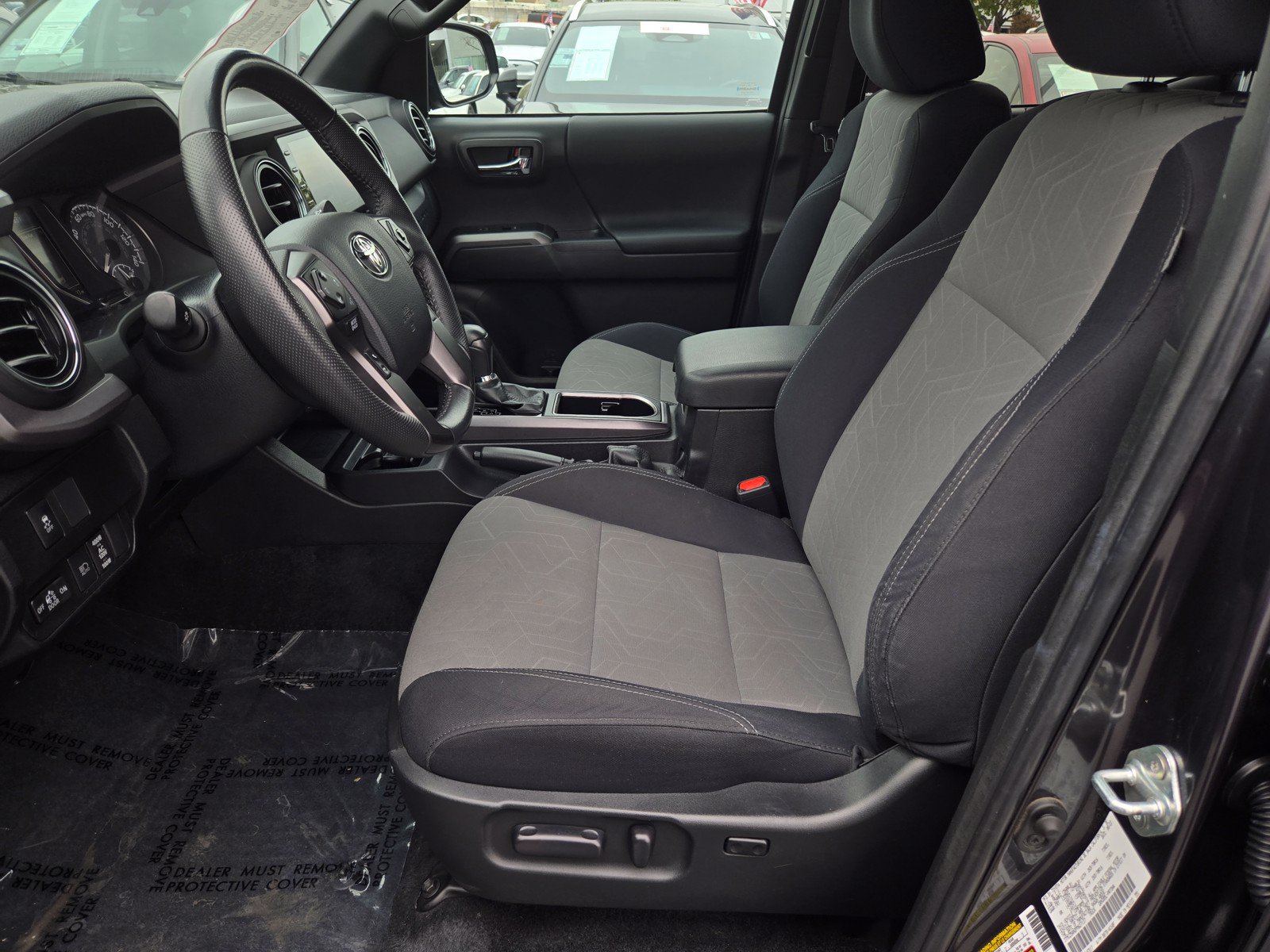 Certified 2023 Toyota Tacoma TRD Off-Road AWD/4WD image 15