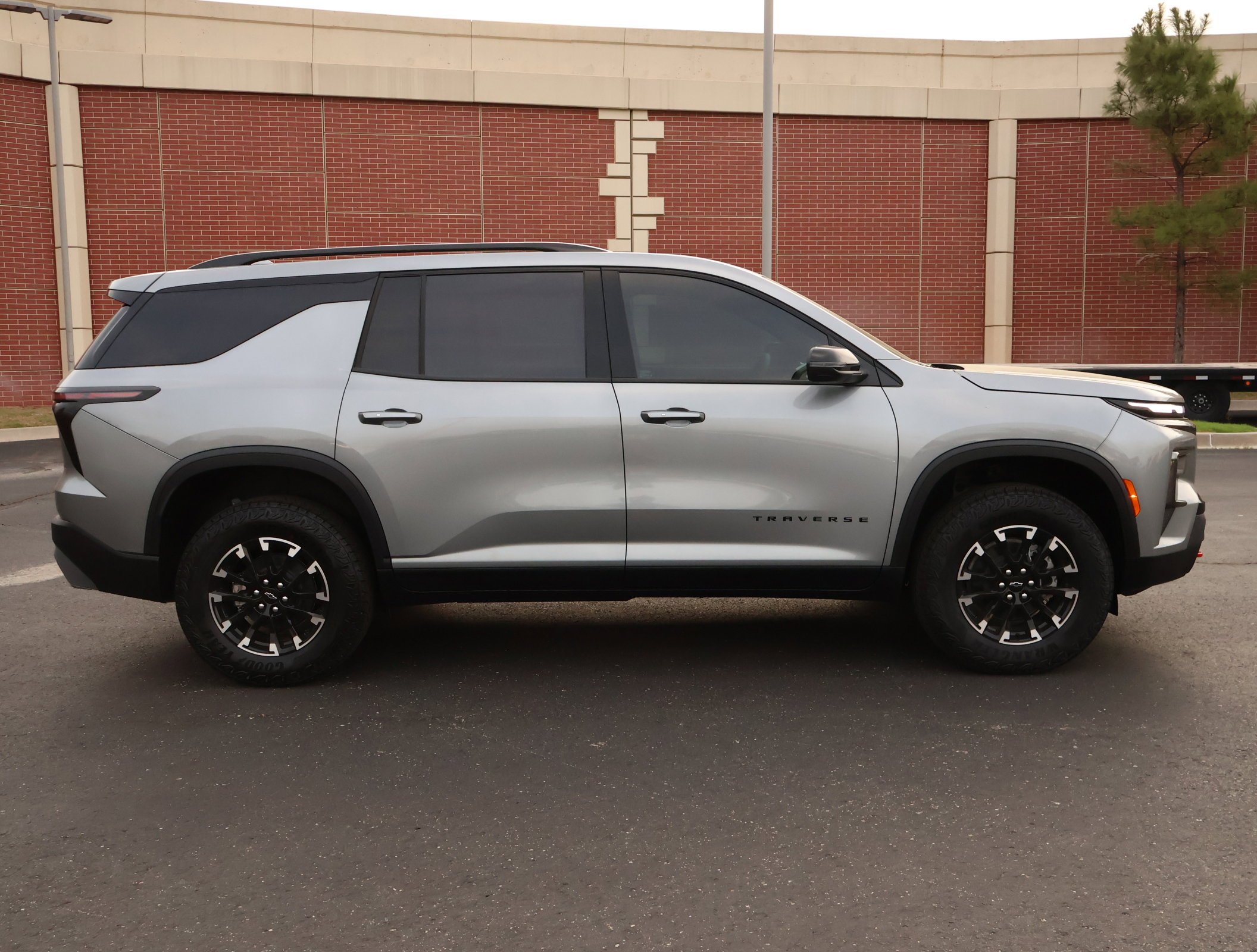 New 2026 Chevrolet Traverse Z71 w/ LPO, Floor Liner Package image 35