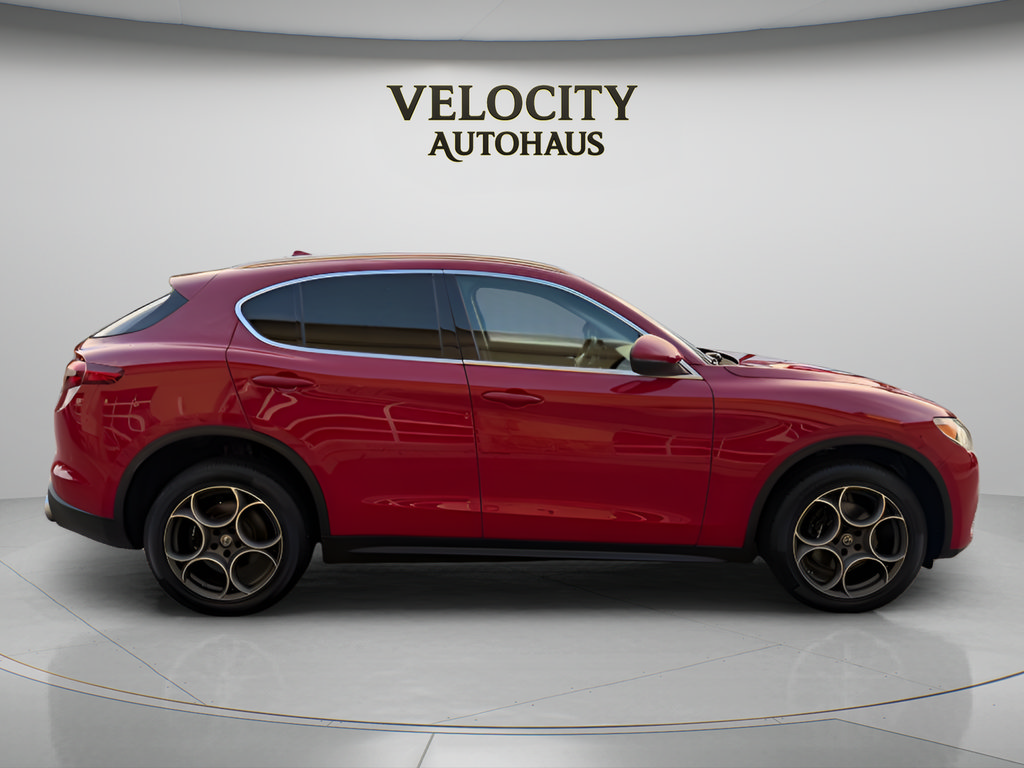 Used 2018 Alfa Romeo Stelvio AWD w/ Cold Weather Package image 8