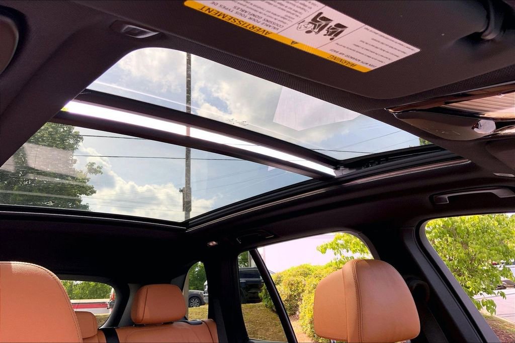 Used 2019 BMW X5 xDrive50i w/ M Sport Package AWD/4WD image 19