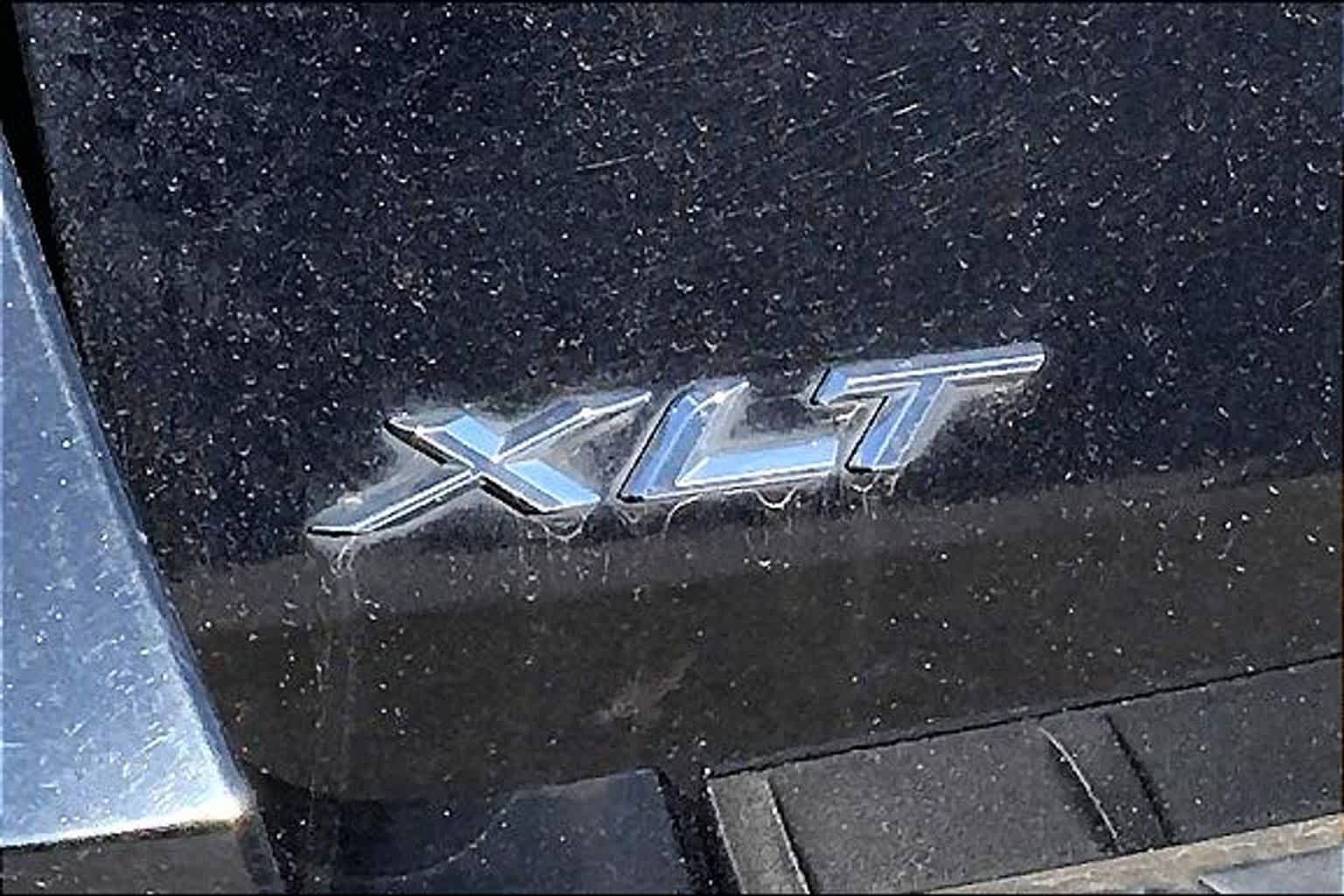 Used 2021 Ford Explorer XLT w/ Equipment Group 202A image 33