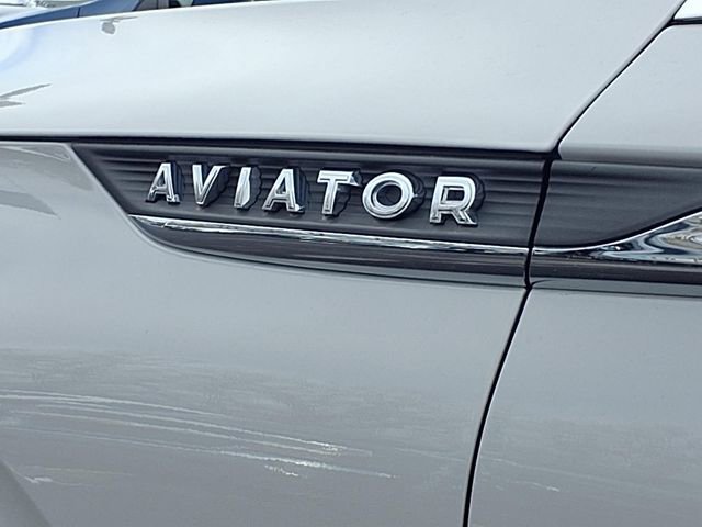 Used 2023 Lincoln Aviator Reserve w/ Equipment Group 201A image 10