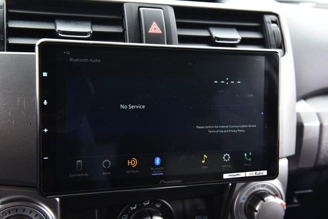 Used 2016 Toyota 4Runner SR5 image 12