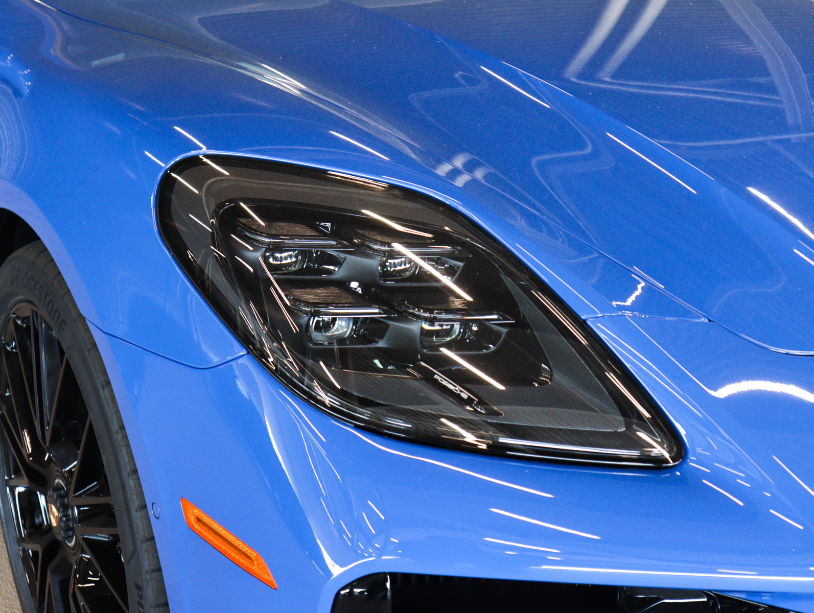 Used 2025 Porsche Panamera GTS image 32