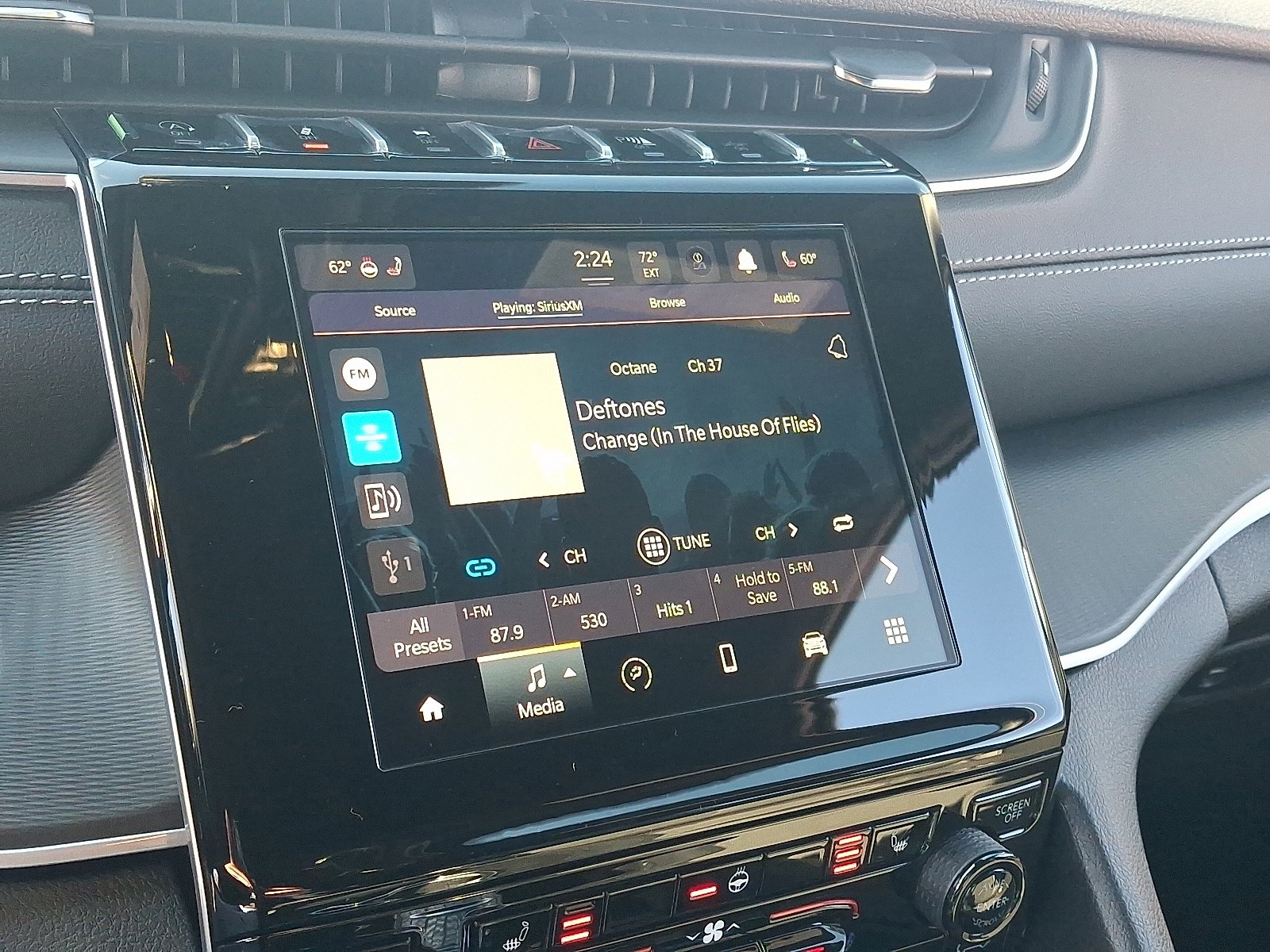 New 2025 Jeep Grand Cherokee L Altitude AWD/4WD image 15