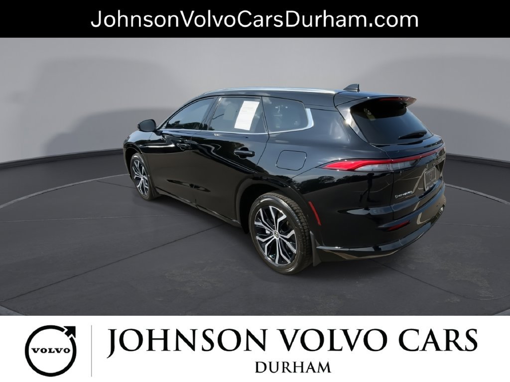 Used 2025 Toyota Crown Signia AWD/4WD image 6