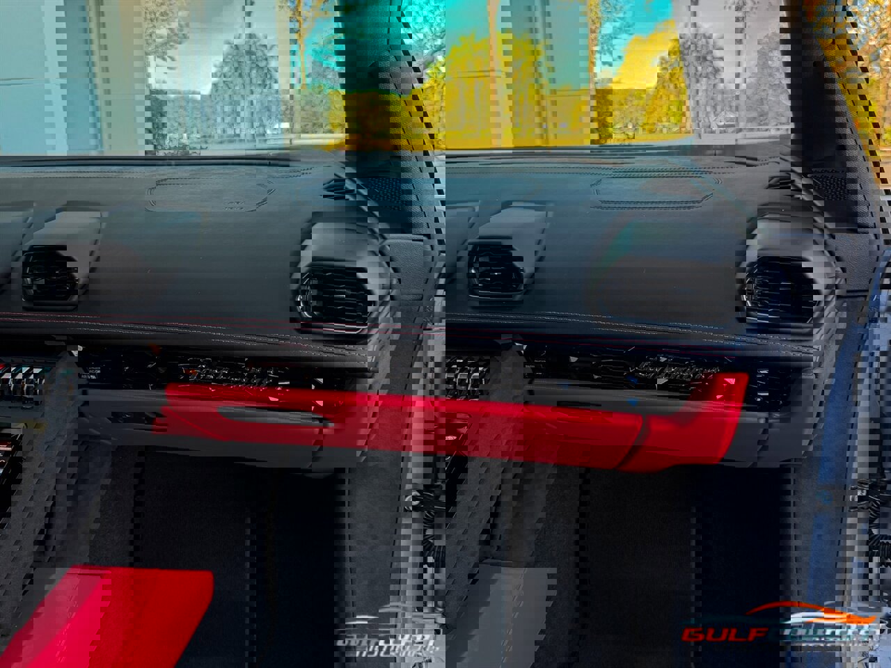 Used 2023 Lamborghini Huracan Tecnica image 40