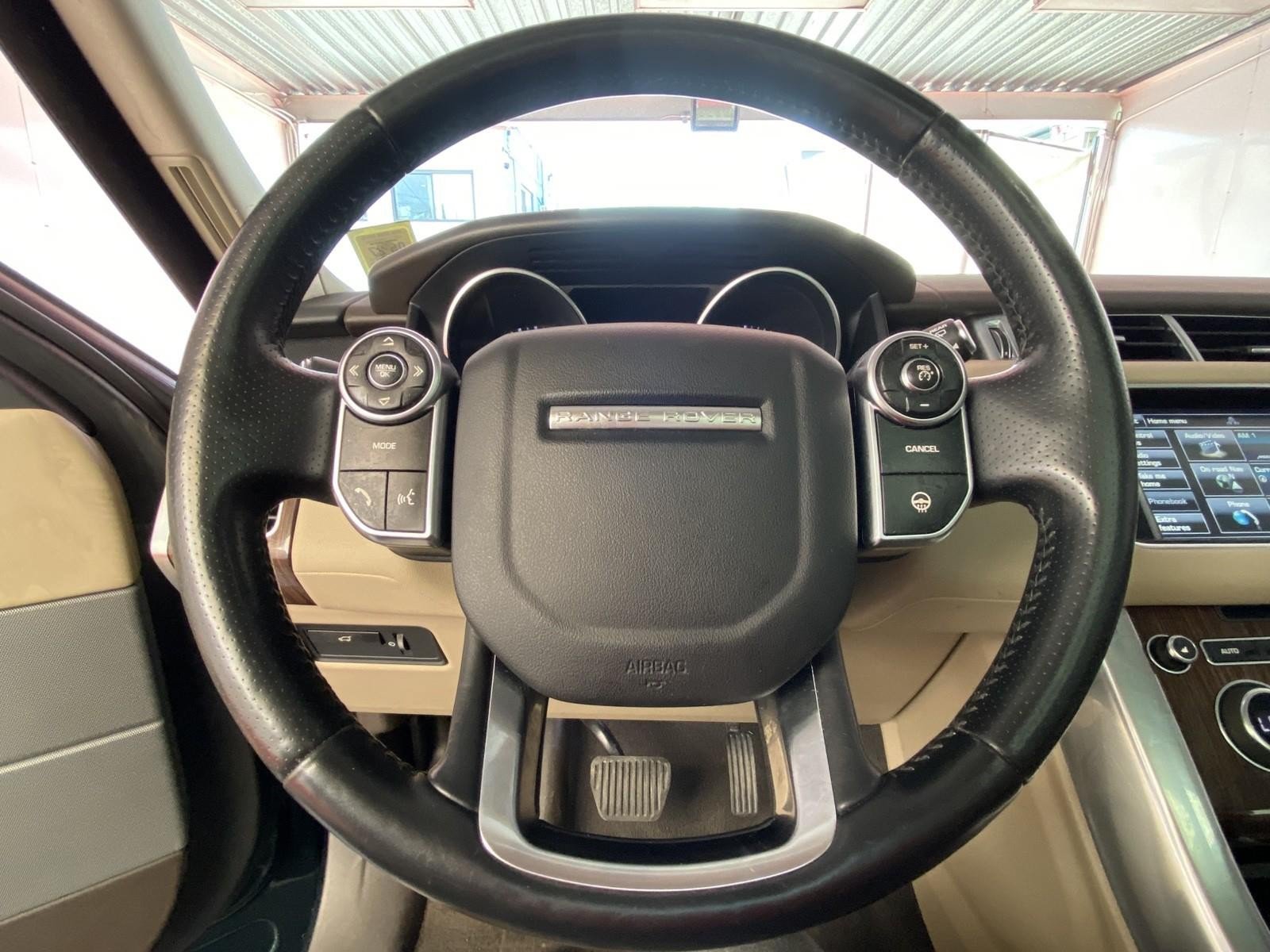 Used 2015 Land Rover Range Rover Sport HSE AWD/4WD image 27