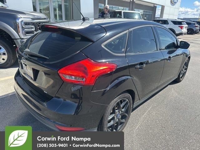 Used 2016 Ford Focus SE w/ Equipment Group 201A FWD image 7