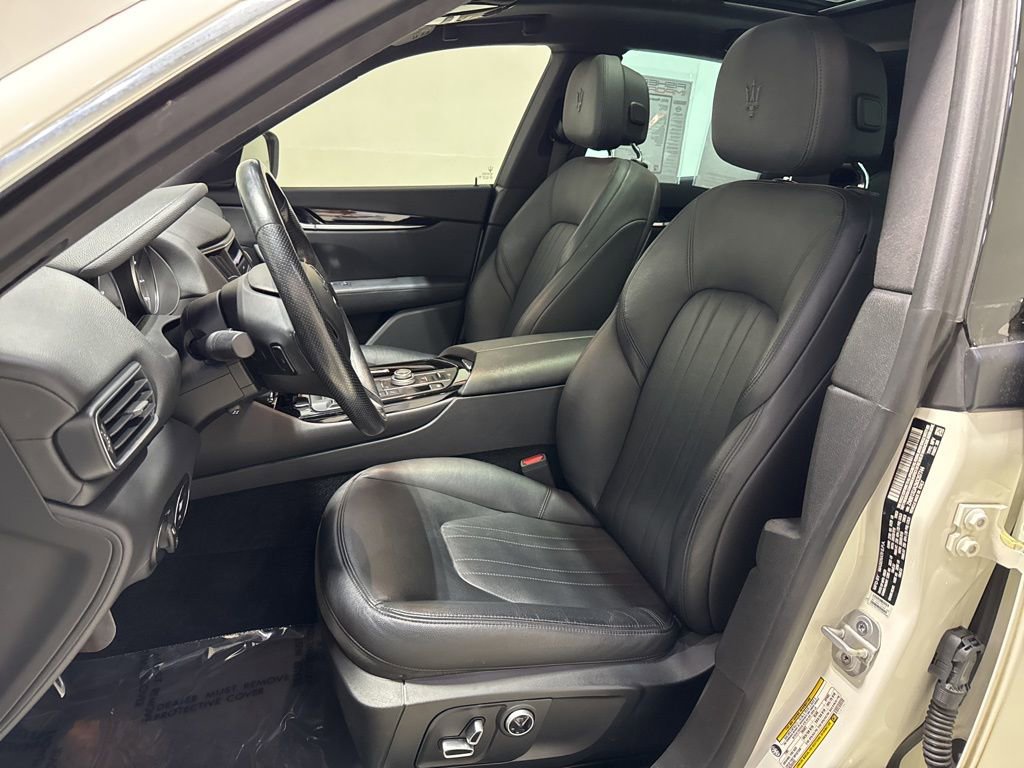 Used 2021 Maserati Levante image 15