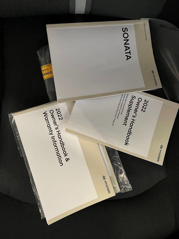 Used 2022 Hyundai Sonata SE w/ Preferred Accessory Package image 17