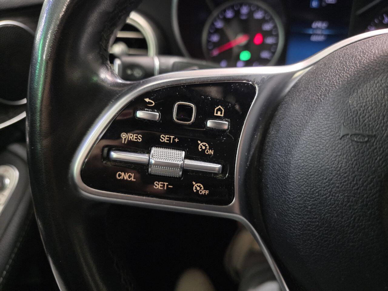 Used 2019 Mercedes-Benz C 300 4MATIC Sedan image 21