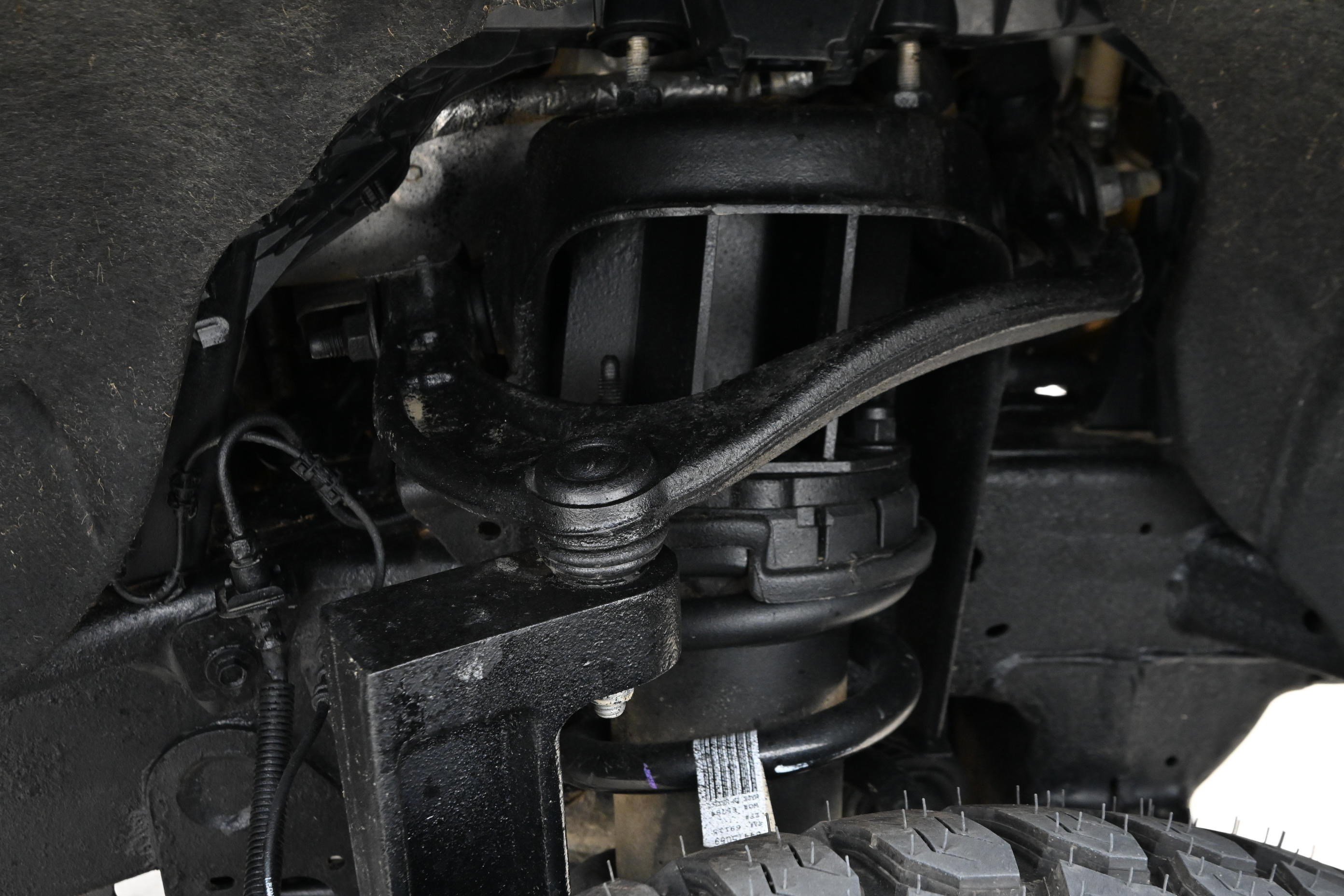 Used 2024 GMC Sierra 1500 SLE w/ Preferred Package image 10