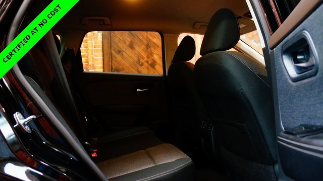 Used 2022 Nissan Rogue SV image 46