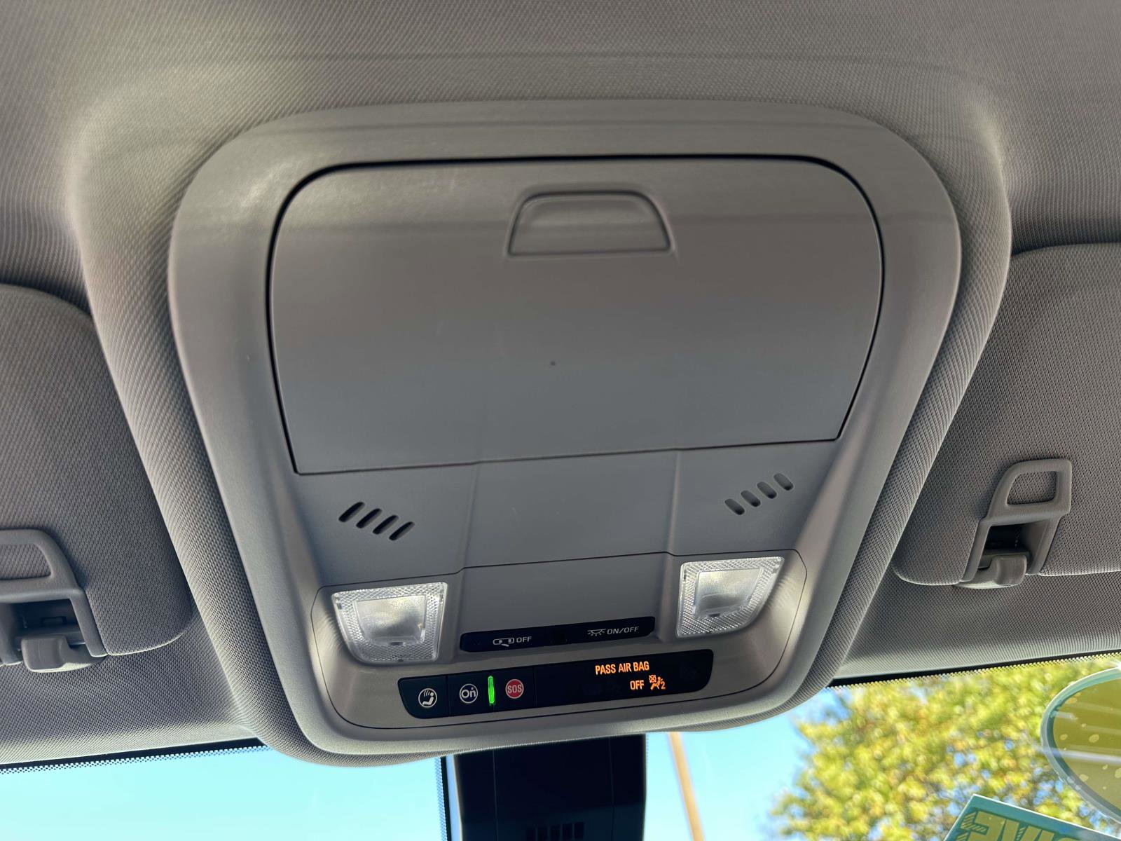 Used 2022 Chevrolet Equinox LT image 32