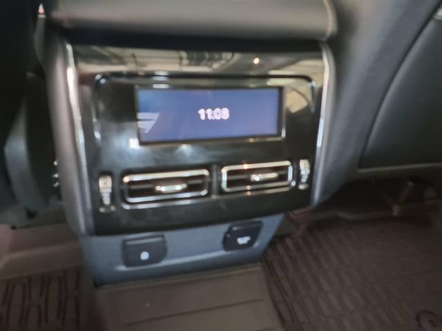Used 2025 Lincoln Aviator Reserve w/ Equipment Group 201A AWD/4WD image 23