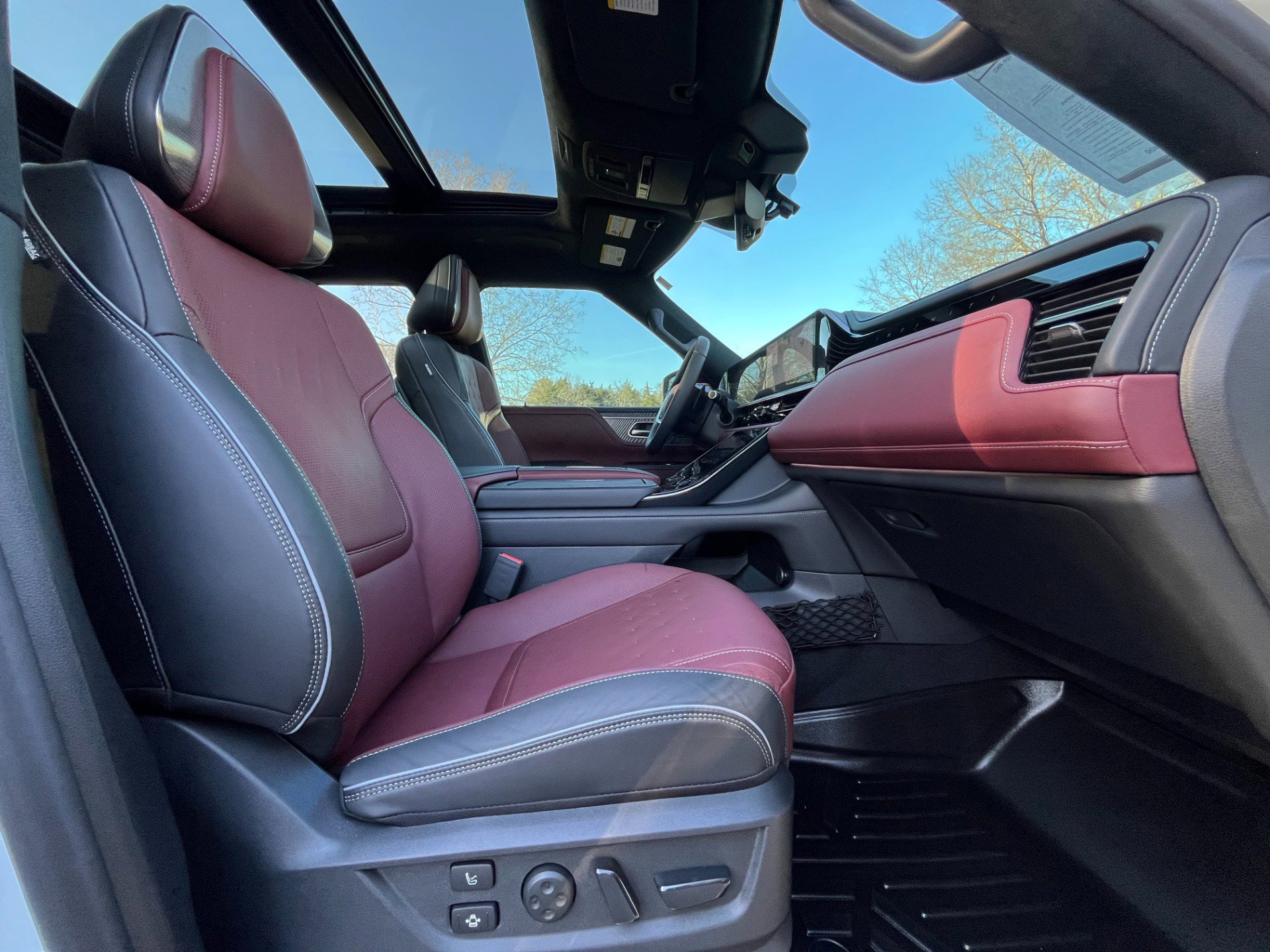 Used 2026 INFINITI QX80 Autograph w/ Premium Cargo Package image 18