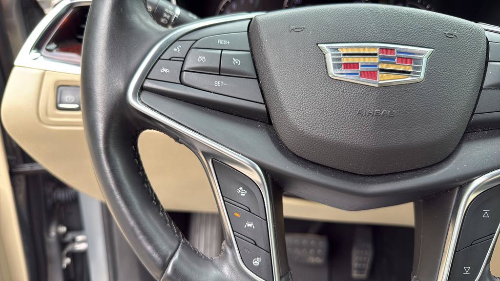 Used 2018 Cadillac XT5 Luxury w/ Driver Awareness Package AWD/4WD image 30
