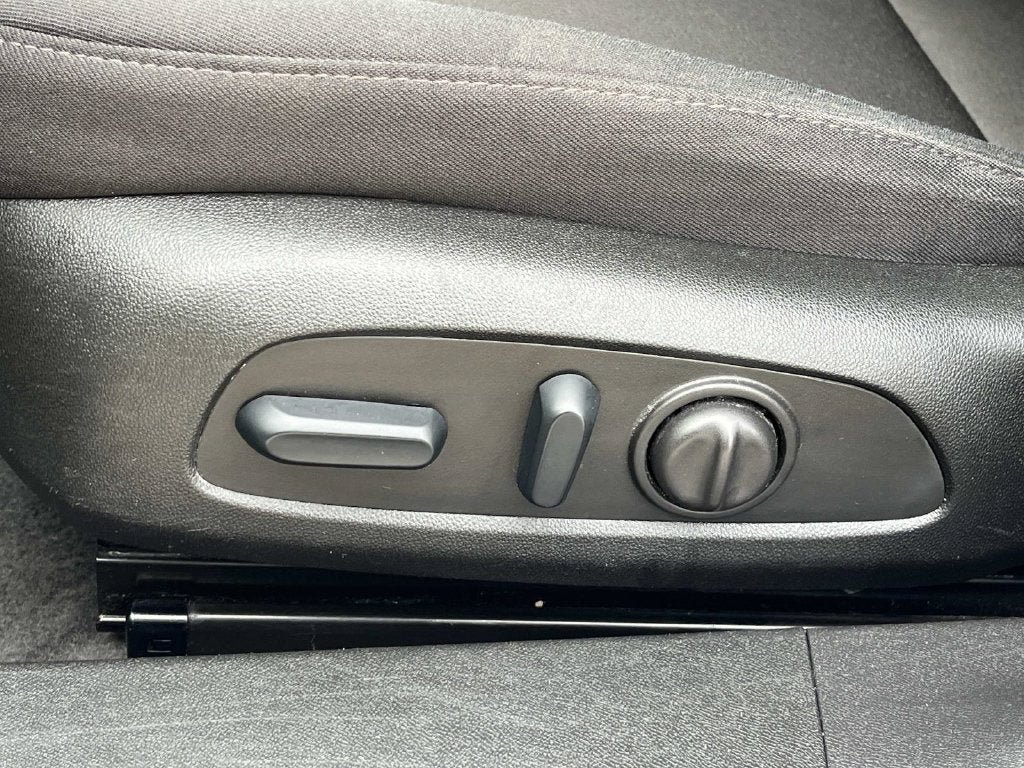 Used 2024 Chevrolet Malibu LT FWD image 26
