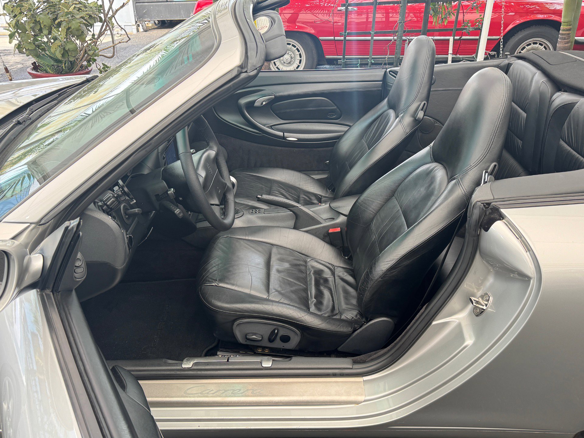 Used 1999 Porsche 911 Cabriolet image 14