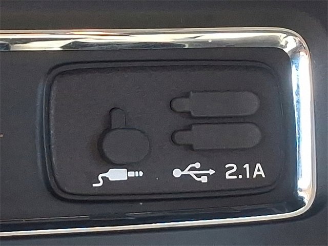 Used 2020 Subaru Ascent Limited w/ Technology Package image 26